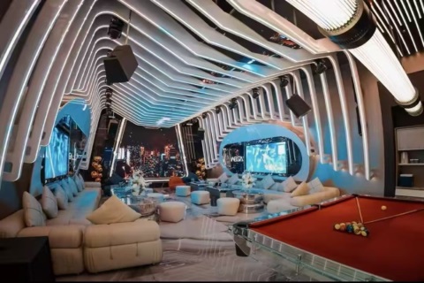 夜场礼仪新星招募 在嘉陵江畔绽放职业光彩